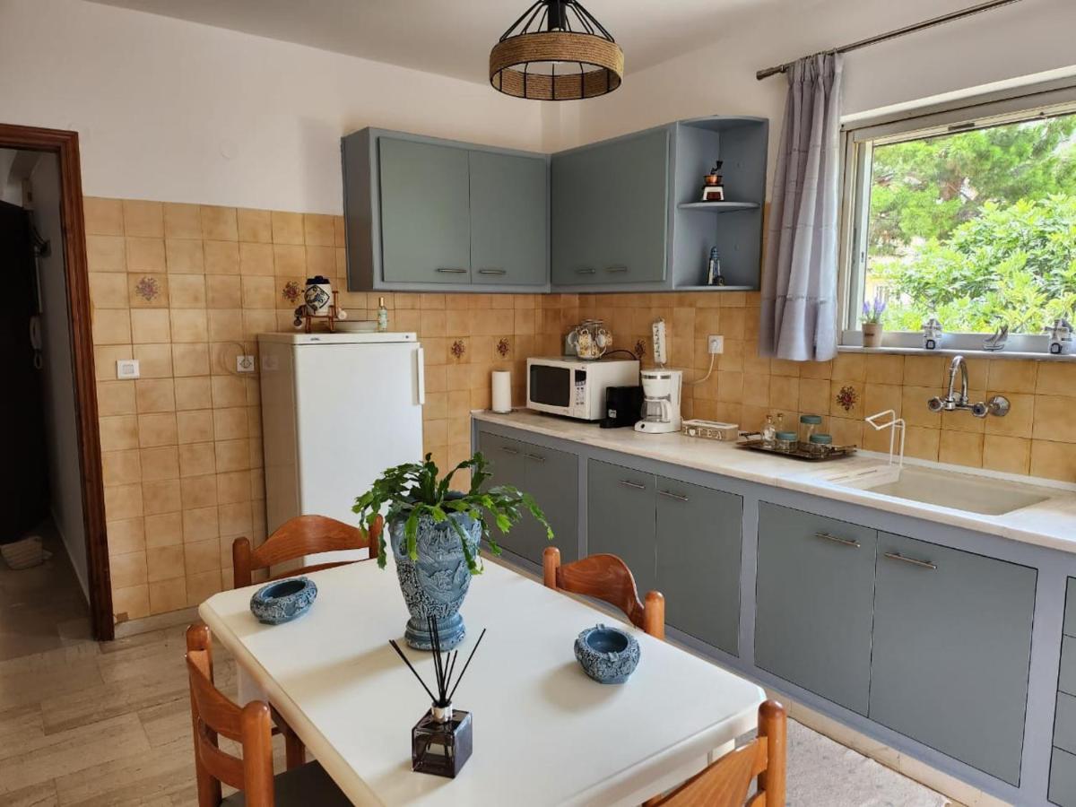 Queen Aspri Apartment 3' Min To The Beach! Antikyra Exterior photo