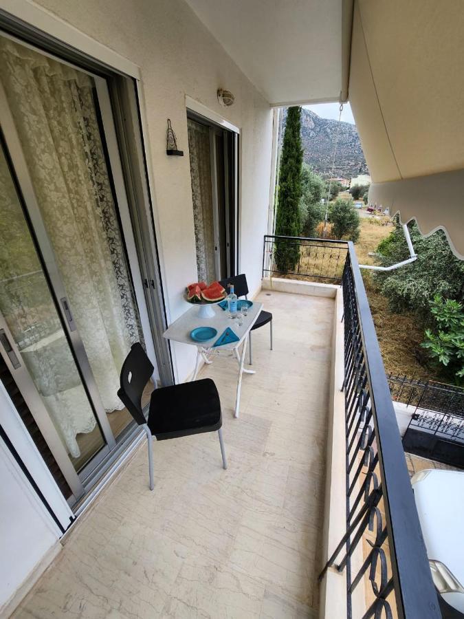 Queen Aspri Apartment 3' Min To The Beach! Antikyra Exterior photo