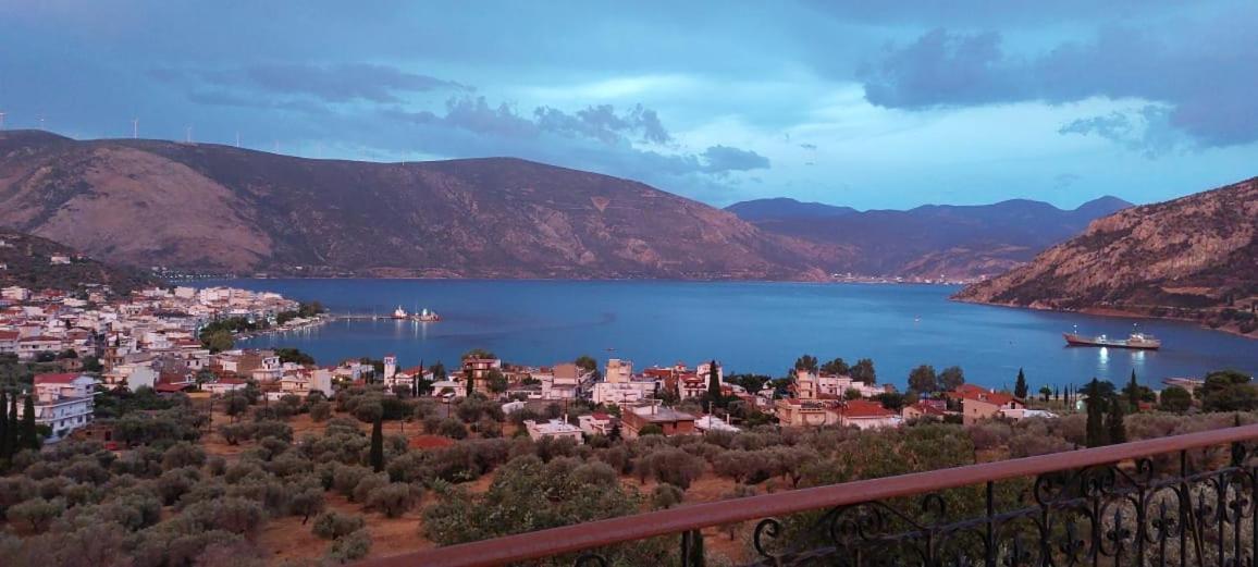 Queen Aspri Apartment 3' Min To The Beach! Antikyra Exterior photo