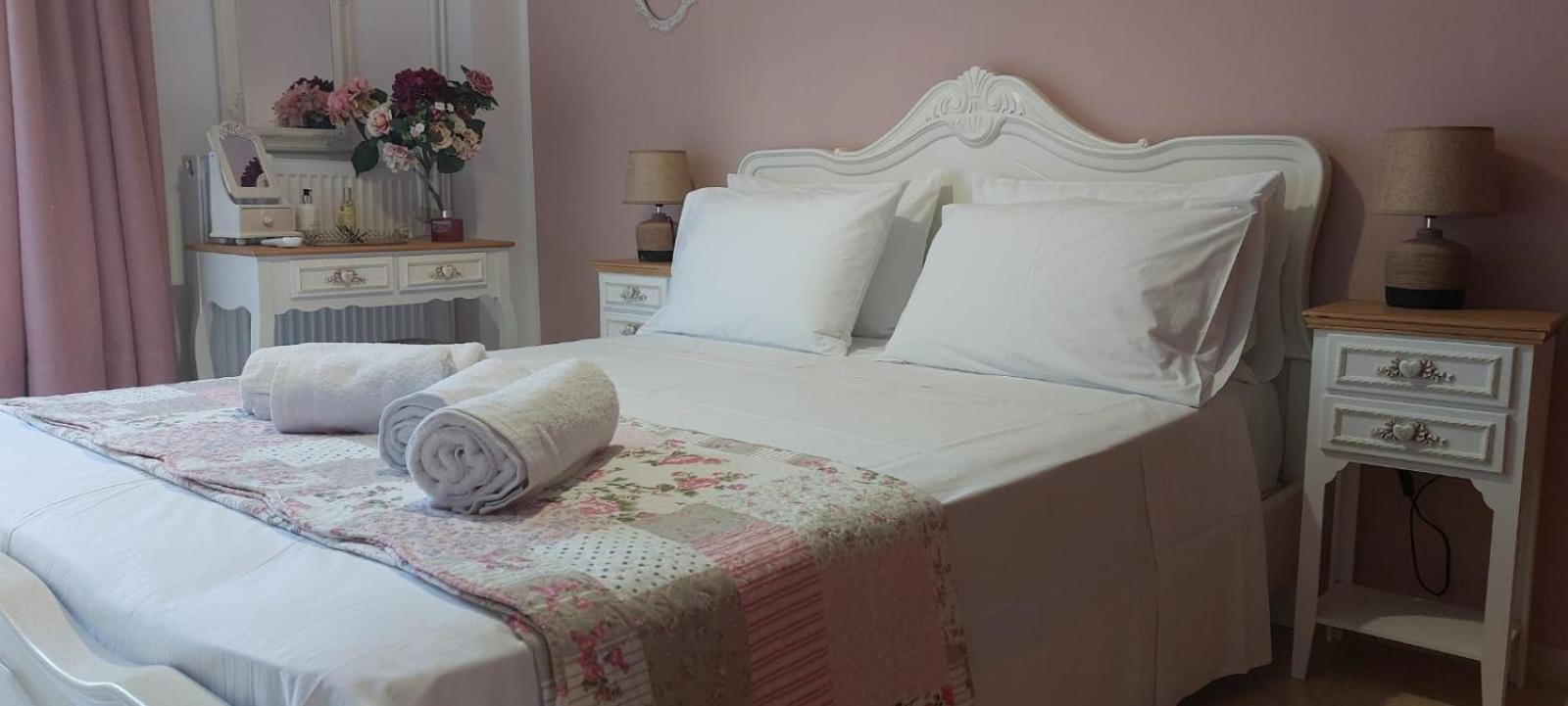 Queen Aspri Apartment 3' Min To The Beach! Antikyra Exterior photo